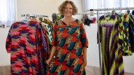De Senegal a la cárcel de Picassent: Leticia Valera, la diseñadora valenciana que ayuda a las presas en su reinserción