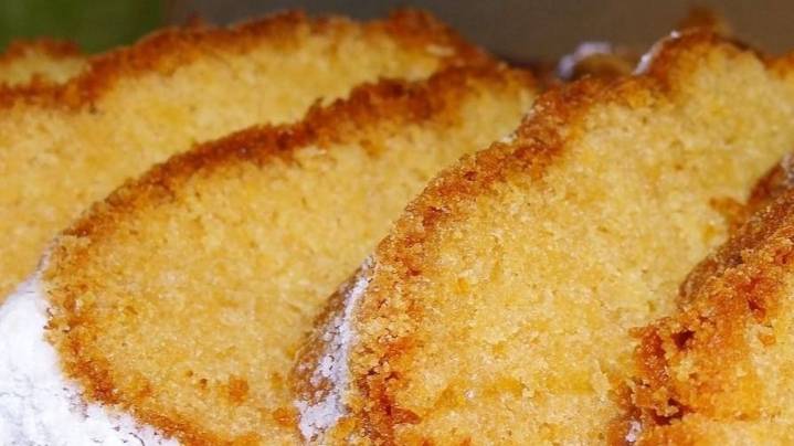Bizcochuelo de coco y vainilla fácil y rápido