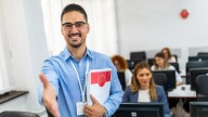 Ofertas de trabajo en sectores que pagan $8 millones: así puede postularse