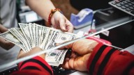 Remesas caen 4.7% en julio, suman cuatro meses a la baja: Banxico