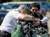 Un muerto y varios heridos tras tiroteo en iglesia mormona en Michigan EEUU
