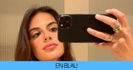 Maria Guardiola aparece en un partido de su padre con un misterioso acompañante, quien es él