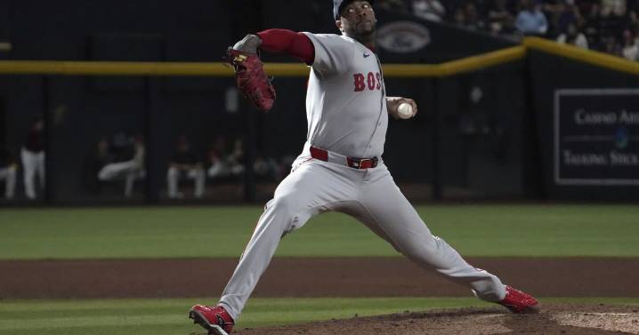 Aroldis Chapman impresiona a Alex Cora: “Hacerlo a esta edad es increíble”