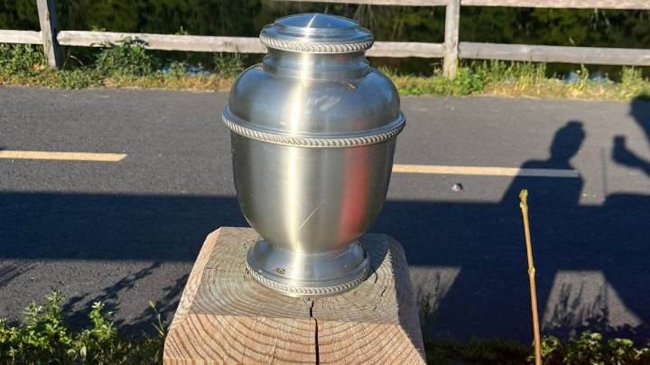 Urn with cremated remains found on running trail in Canton