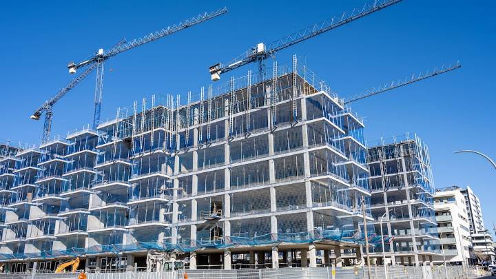 España construye más, pero no vale: se levantan dos pisos por cada diez nuevos hogares