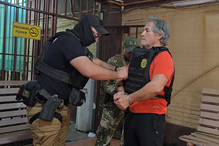 Llega a México exfuncionario ligado a grupo criminal tras ser expulsado de Paraguay