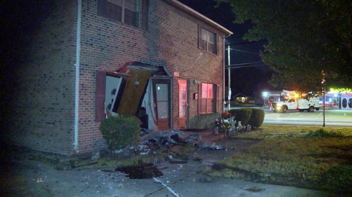 NPD investigate after vehicle crashes into home on Lafayette Blvd.