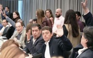 Presupuesto 2026: Rauschenberger pidió la presencia del ministro Caputo