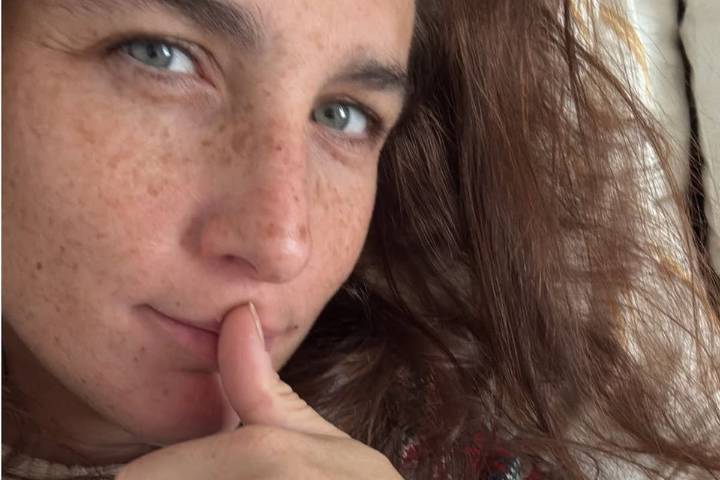 Enigmático. El insólito método de Juana Repetto para revelar el sexo de su tercer hijo
