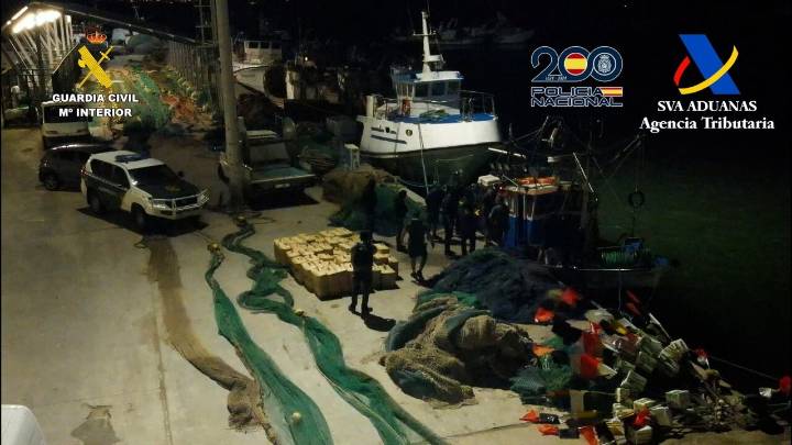 Decretan prisión provisional para un tripulante del pesquero cargado de hacís en Isla Cristina