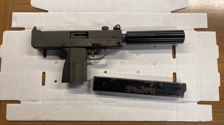 Sheriff deputies arrest man, loaded firearm found in vehicle: I