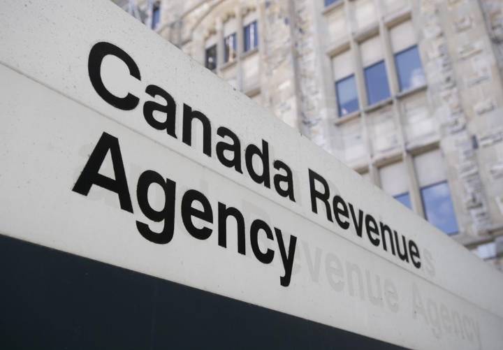 Federal union expands campaign denouncing cuts at Canada Revenue Agency