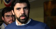 SII presenta querella contra diputado Joaquín Lavín Jr. por facturas falsas: Perjuicio fiscal sería de más de $10 millones