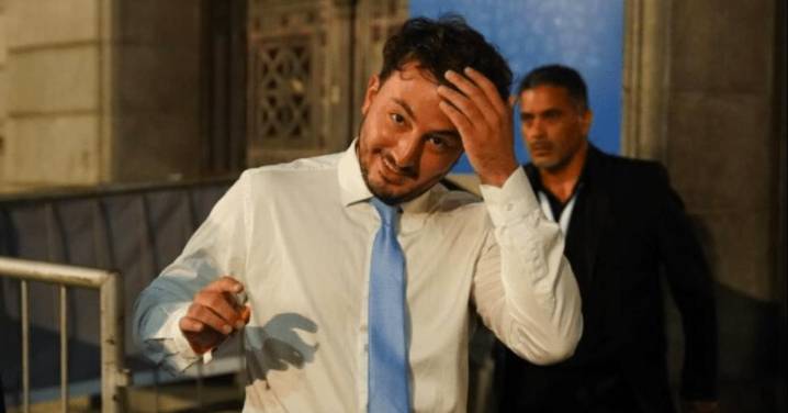 Según la CNE, Agustín Romo asumió como diputado ilegalmente