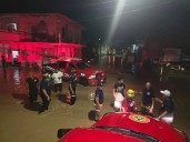 Tormenta en Vallarta deja 12 rescatados, 42 casas inundadas y 15 vehículos arrastrados