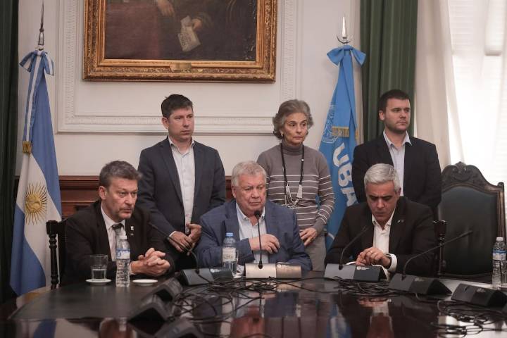“Está en riesgo el funcionamiento”. Las universidades nacionales limitan el uso de luces y ratifican la marcha tras el veto