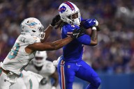 Miami puso a sufrir a Buffalo pero al final los Bills triunfaron