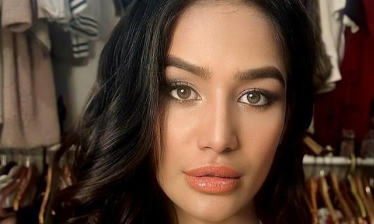 Poonam Pandey dropped as Mandodari in Delhi's Ramlila after BJP, VHP backlash