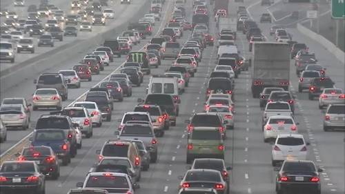 Críticos afirman que el fondo de 'Vehicle Miles Traveled' de California es un impuesto oculto