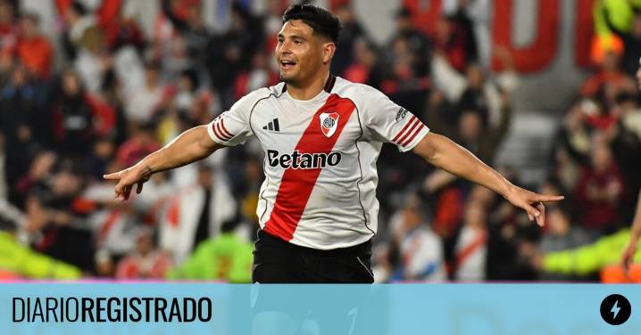Maxi Salas, gol y partidazo: el Monumental y las redes lo ovacionaron