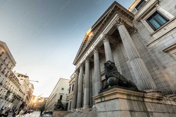 Spagna,  sempre più acceso e aspro il dibattito parlamentare