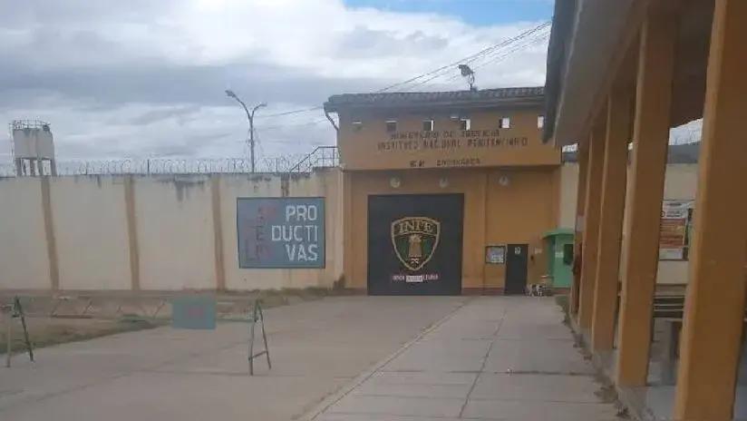 Miguel Salirrosas, sentenciado que estaría vinculado a Juan José Santiváñez, fue trasladado a penal de Cajamarca