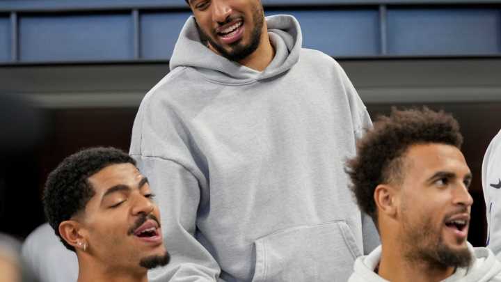 Caitlin Clark, Tyrese Haliburton: Colts draw strength from support