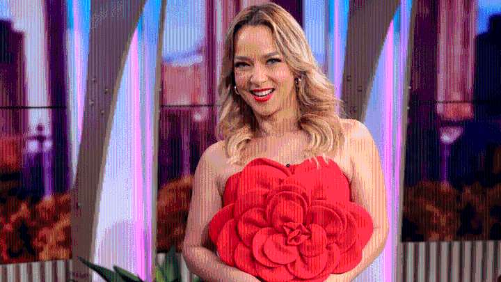 La actriz y presentadora Adamaris López sorprende a sus seguidores por su conexión con la cultura Venezolana (+Video)