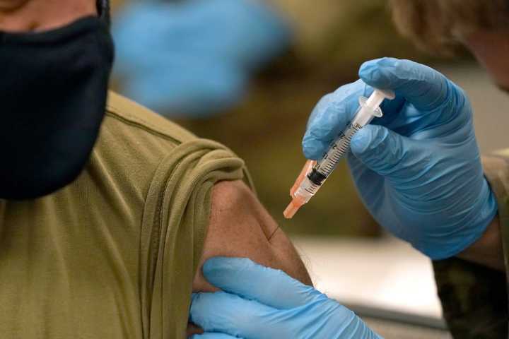 El Departamento de Salud de VA emite una orden para facilitar el acceso a la vacuna contra la COVID