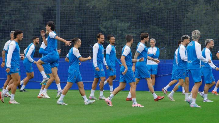 El Deportivo reduce en más de 3 millones su límite salarial