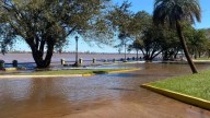 Paso de los Libres cortó el tránsito en su costanera por la crecida del Uruguay