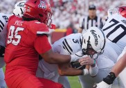 Deadspin | Rocco Becht, No. 14 Iowa State run past Arizona