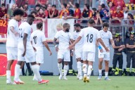 Insólito: un club de Primera División le paga a hinchas falsos para que animen en sus partidos de local