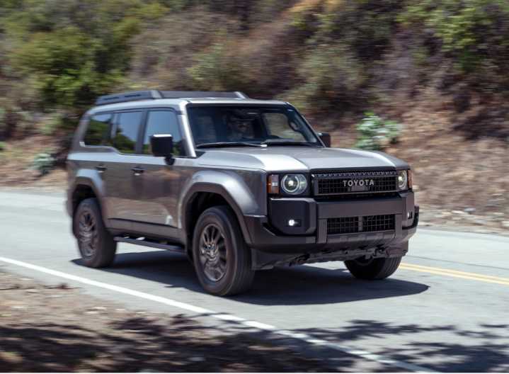 Toyota Land Cruiser 1958 4WD Híbrido, 2025