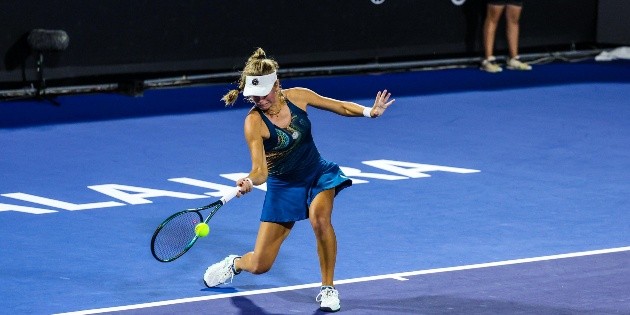 Magdalena Fręch avanza con sufrimiento y defiende su corona en Guadalajara