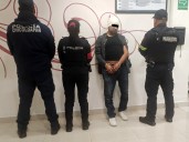 ES DETENIDO POR LLEVAR SECUESTRADA EN SU CAMIONETA A UNA MENOR DE EDAD EN CHICOLOAPAN