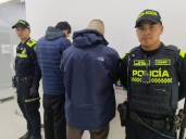 Dos hombres capturados tras persecución en Usaquén