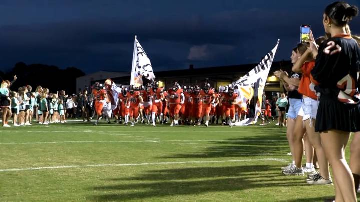 Brooks rips off third straight win in comeback over Lauderdale Co.