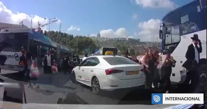 VIDEO | Captan momento del tiroteo que dejó seis muertos y seis heridos graves en Jerusalén