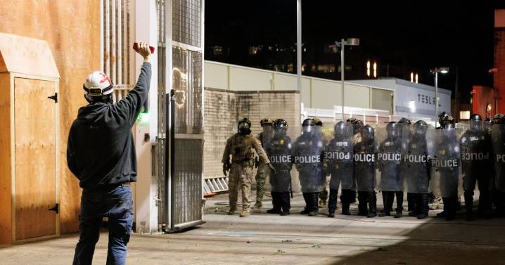 City Will File Land Use Violation Against Southwest Portland ICE Facility