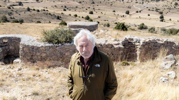 Julio Llamazares: “La Guerra Civil dejó una gran herida moral en la sociedad que persiste”