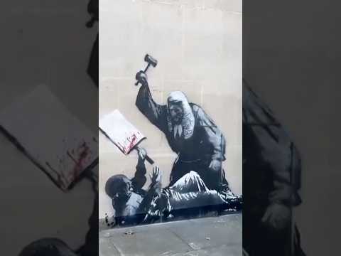 New Banksy piece appears on London's High Court