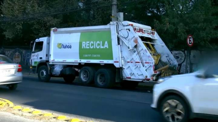 Adultos mayores quedarán exentos de pagar los derechos de aseo en Ñuñoa tras aprobación de nueva ordenanza municipal