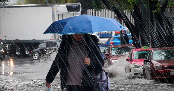 Tarde ‘aguada’ en la CDMX: Activan alertas roja y púrpura para alcaldías del oriente
