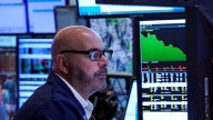 En medio de la tensión financiera el riesgo país se acerca a los 900 puntos, la cifra más alta en los últimos cinco meses
