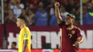 Josef Martínez aprovechó un error de Kevin Mier y marcó para Venezuela contra Colombia