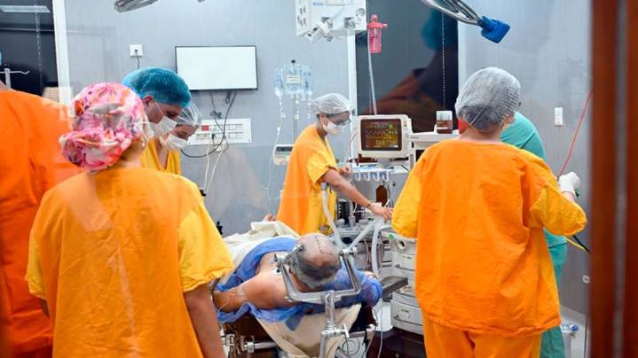 Córdoba marca un hito: el hospital público Tránsito Cáceres realizó dos cirugías cerebrales inéditas con pacientes despiertos