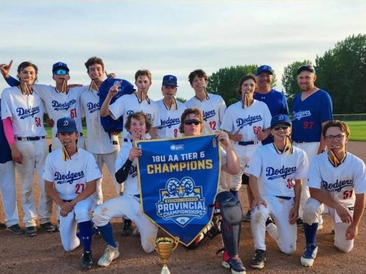 Lacombe Minor Baseball to raise provincial banners tonight