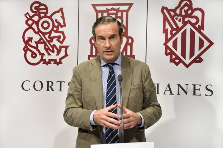 Fernando Pastor acusa “a la delegada sanchista de indignidad por usar el dolor de las víctimas con fines partidistas”