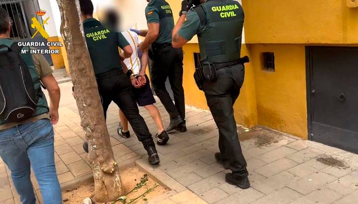 Detenidos los dos presuntos autores del tiroteo en un bar de Carmona con dos muertos y un herido grave